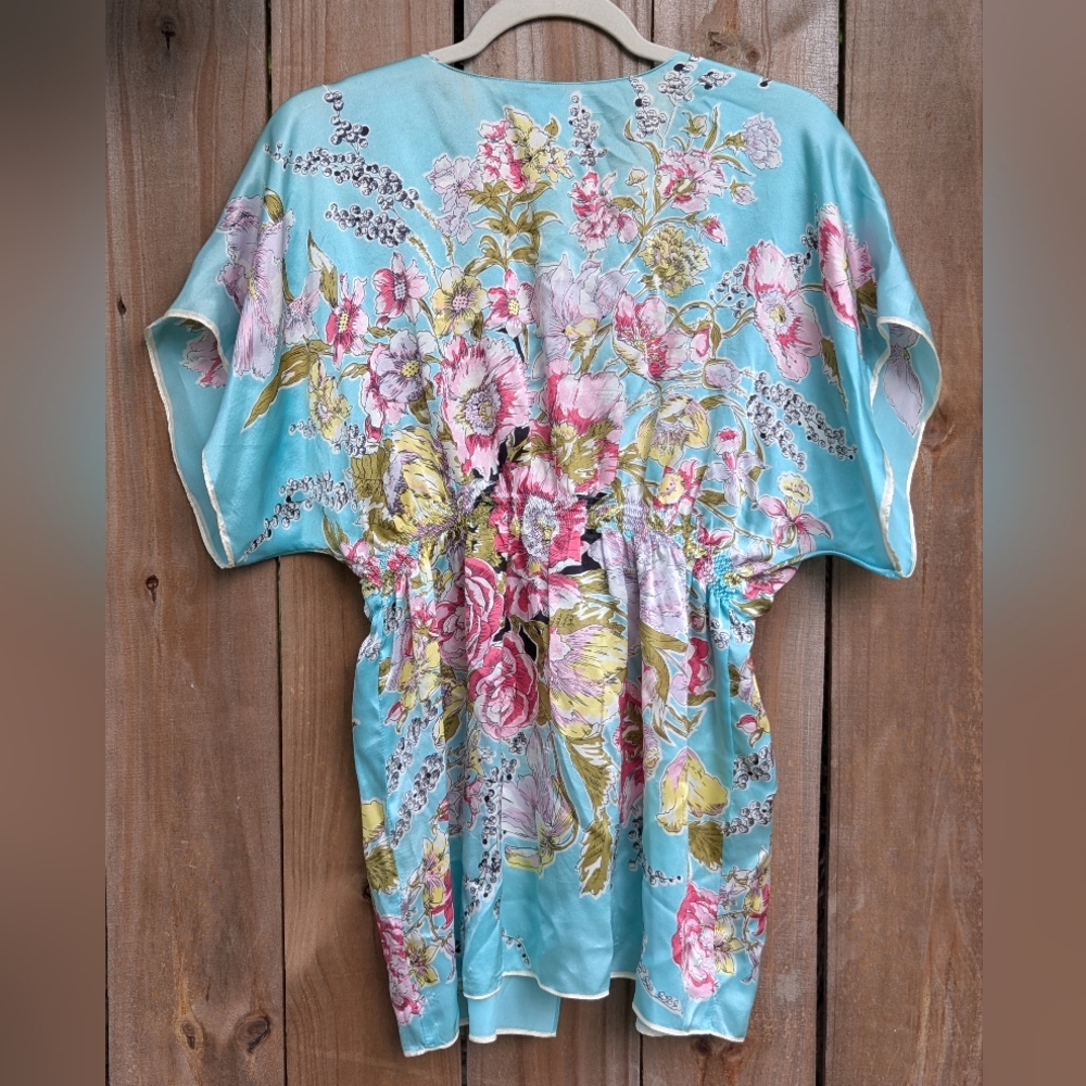 Cabi Silk Blue Pink Floral Patterned Kimono Style Shirt - Picture 8 of 16